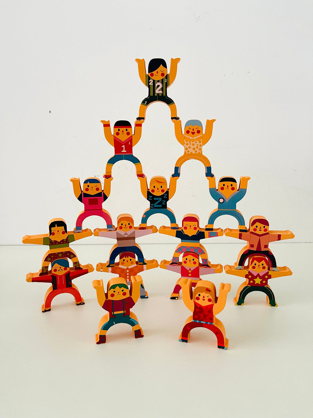 JENGA DE MUÑECOS