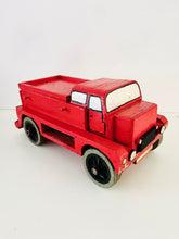 Cargar imagen en el visor de la galería, CAMION DE MADERA
