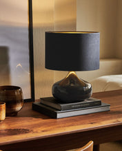 Cargar imagen en el visor de la galería, LUMINARIA DE CERAMICA NEGRA
