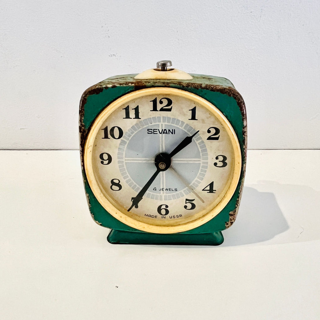 RELOJ DE MESA SEVANI