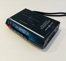 Cargar imagen en el visor de la galería, RADIO GRABADOR CASETERO

